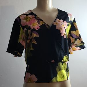New Bold Elements Black Flower Shirt Size M